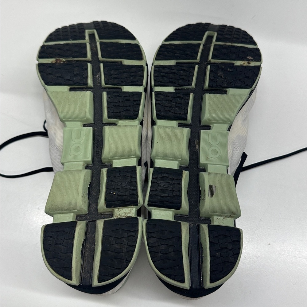 On Clouds Running Sneakers Shoes Lace Up Athletic Sneaker White Green Men's 12.5 - Picture 8 of 9